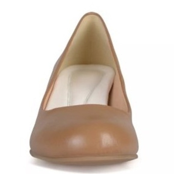 Journee Collection LUU Pump Faux Leather Almond Toe Block Heel Chestnut Sz 7.5 - Picture 11 of 12